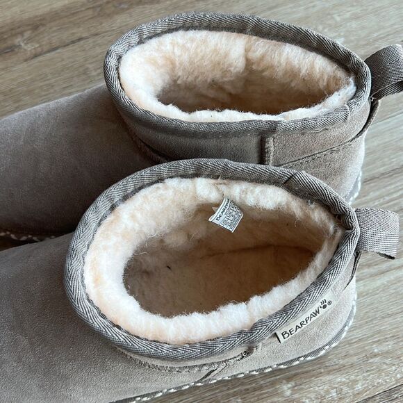 BearPaw • Mushroom suede shearling shorty boot - Picture 5 of 12